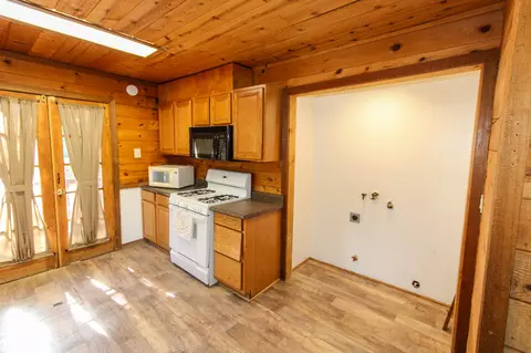 46219 Selenium Ln, Big Bear City, CA 92314 photo 8