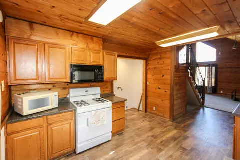 46219 Selenium Ln, Big Bear City, CA 92314 photo 10