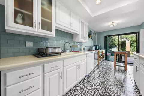 326 W Santa Elena Rd, Palm Springs, CA 92262