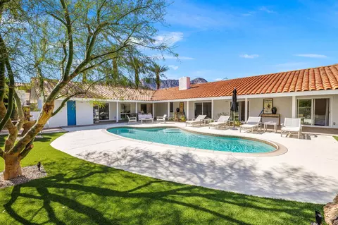 48890 Eisenhower Dr, La Quinta, CA 92253
