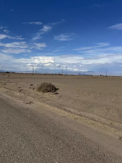 1958 Sterling Ave, Thermal, CA 92274