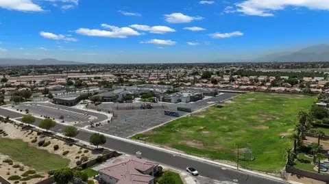 View/Area - 43451 Shasta Pl, Indio, CA 92201 photo 4 of 5