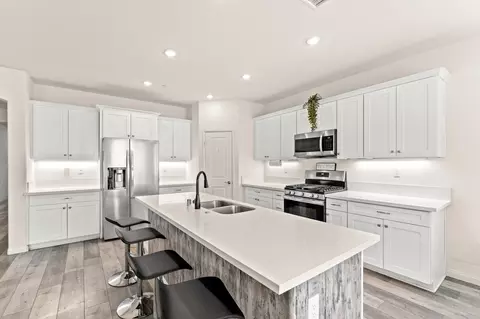 81364 Monet Ct, Indio, CA 92201 photo 2