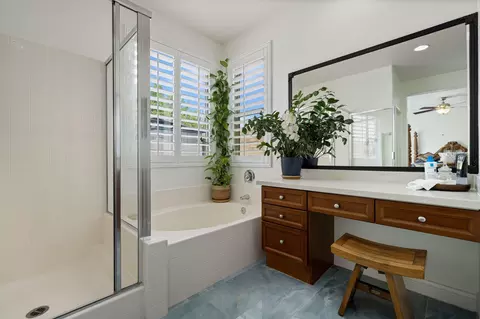 Bath - 82806 Vincent Dr, Indio, CA 92203 photo 2 of 4