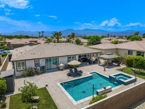 View/Area - 82806 Vincent Dr, Indio, CA 92203 photo 5 of 6