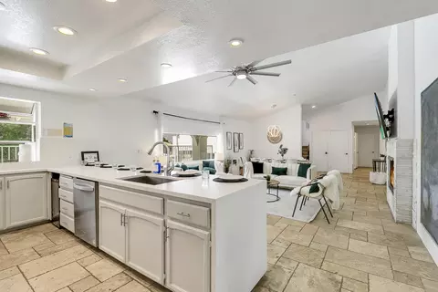 Kitchen - 41321 Pedro Buff Dr, Bermuda Dunes, CA 92203 photo 3 of 5