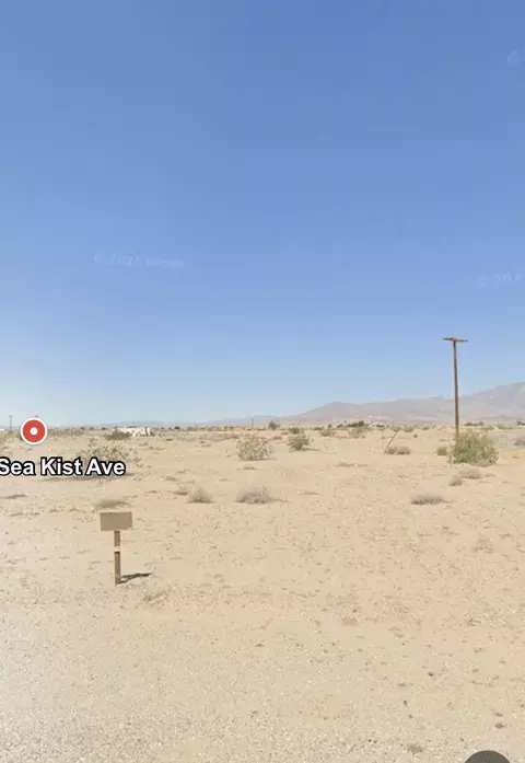 1315 Sea Kist Ave, Thermal, CA 92274