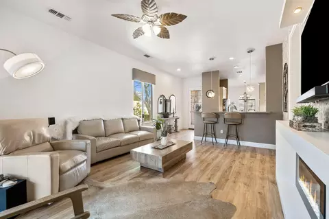 Living - 81919 Avenida Dulce, Indio, CA 92203 photo 2 of 3