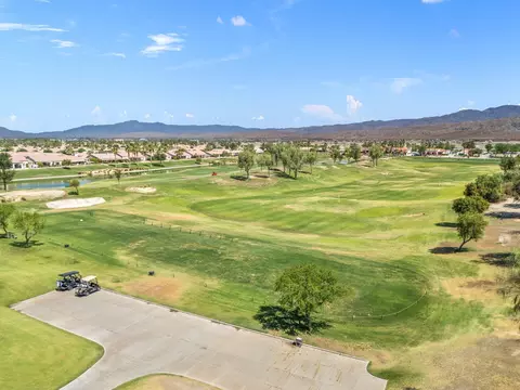 View/Area - 81919 Avenida Dulce, Indio, CA 92203 photo 6 of 8