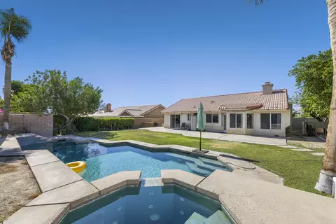 78710 La Palma Dr, La Quinta, CA 92253