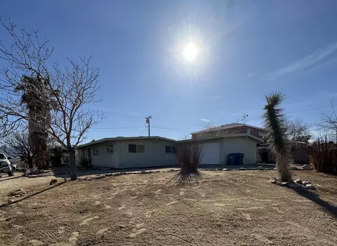 Exterior - 5958 El Reposo St, Joshua Tree, CA 92252 photo 7 of 9