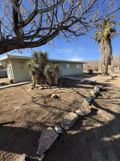 Exterior - 5958 El Reposo St, Joshua Tree, CA 92252 photo 4 of 9