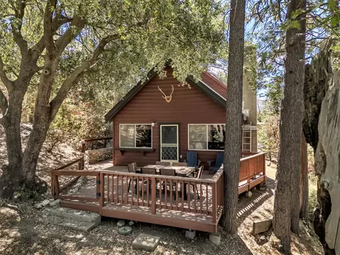 52646 Chickadee Ln, Idyllwild, CA 92549