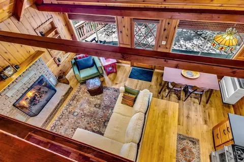 Living - 52646 Chickadee Ln, Idyllwild, CA 92549 photo 10 of 10