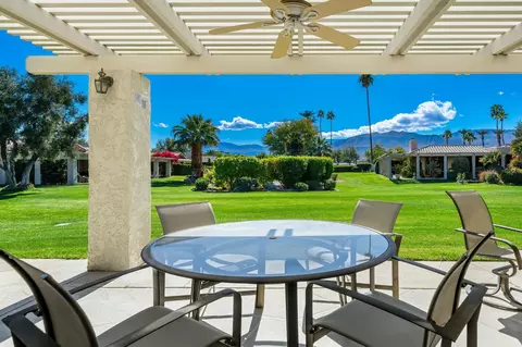 8 Stanford Dr, Rancho Mirage, CA 92270