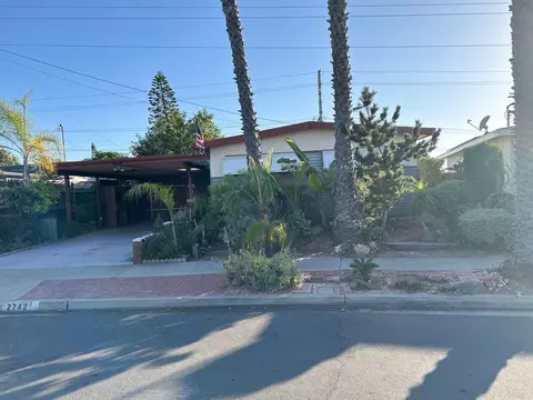 2742 Chalar St, San Diego, CA 92123