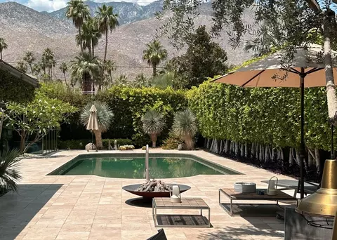 1094 E Deepwell Rd, Palm Springs, CA 92264