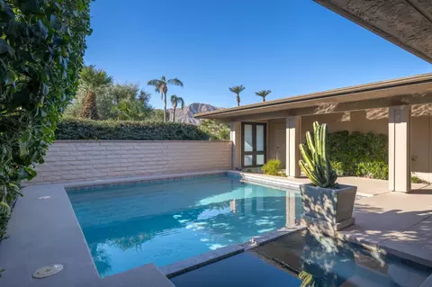 10 Duke Dr, Rancho Mirage, CA 92270
