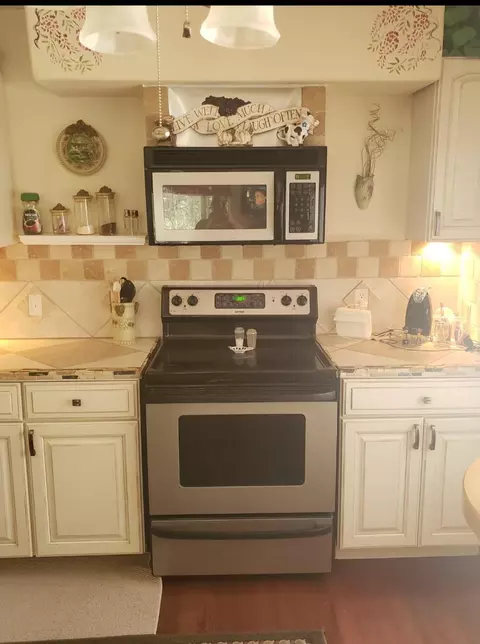 18701 Keyes Dr, Banning, CA 92220