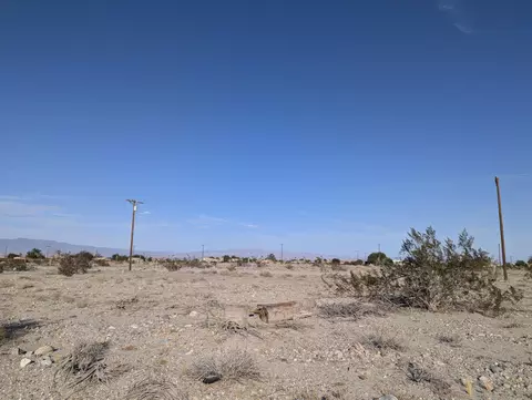 2830 Midas Ave, Thermal, CA 92274 photo 4