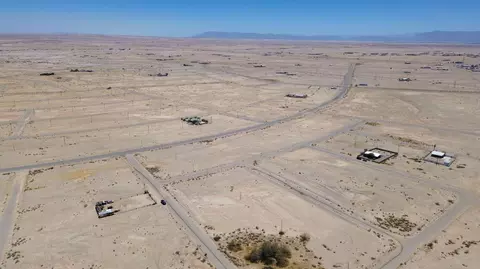 2213 Borrego Ave, Thermal, CA 92274 photo 3