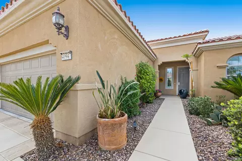 Exterior - 40947 Corte Pelicano, Indio, CA 92203 photo 4 of 5