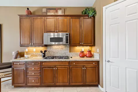 Kitchen - 40947 Corte Pelicano, Indio, CA 92203 photo 2 of 3