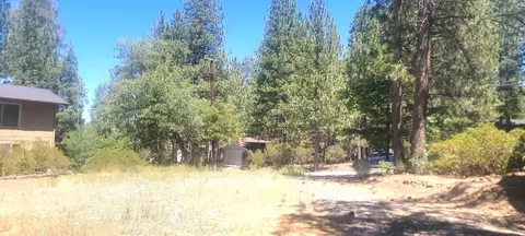 774 St Moritz Dr, Big Bear Lake, CA 92315