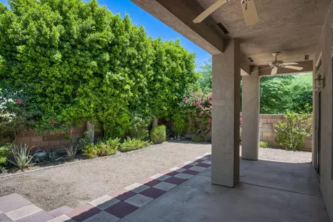 Exterior - 44010 Royal Troon Drive Dr, Indio, CA 92201 photo 16 of 22