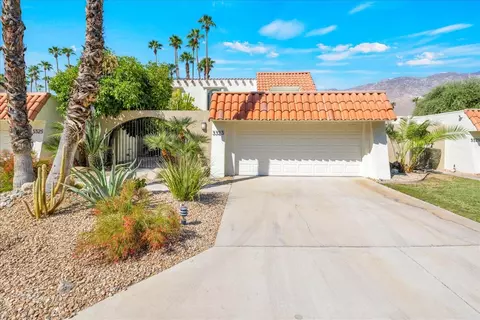 3323 Andreas Hills Dr, Palm Springs, CA 92264