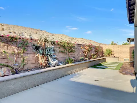 Exterior - 85642 Molvena Dr, Indio, CA 92203 photo 8 of 10