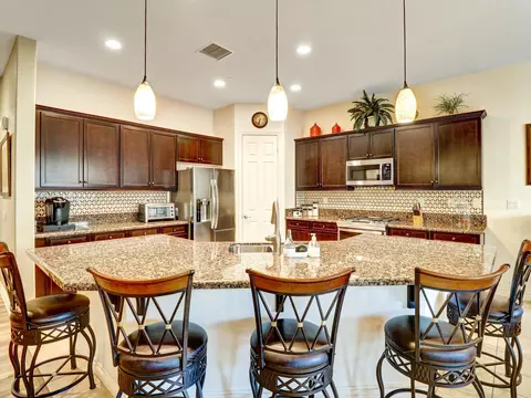 Kitchen - 85642 Molvena Dr, Indio, CA 92203 photo 7 of 7