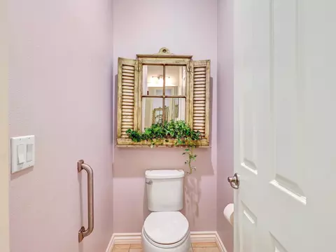 Bath - 85642 Molvena Dr, Indio, CA 92203 photo 8 of 8