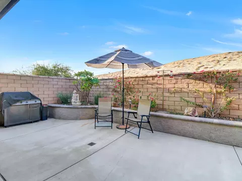 Exterior - 85642 Molvena Dr, Indio, CA 92203 photo 7 of 10