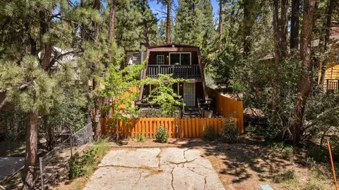 Exterior - 42958 Encino Rd, Big Bear Lake, CA 92315 photo 2 of 9