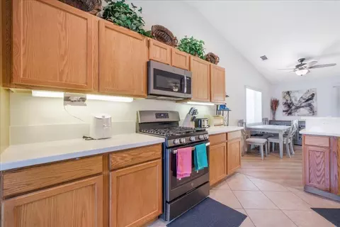30654 Robert Rd, Thousand Palms, CA 92276 photo 10