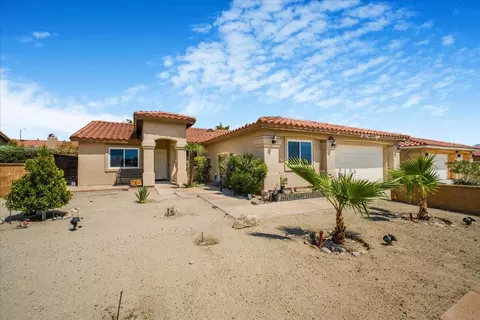 30654 Robert Rd, Thousand Palms, CA 92276 photo 2