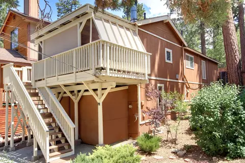 735 Santa Barbara Ave, Sugarloaf, CA 92386
