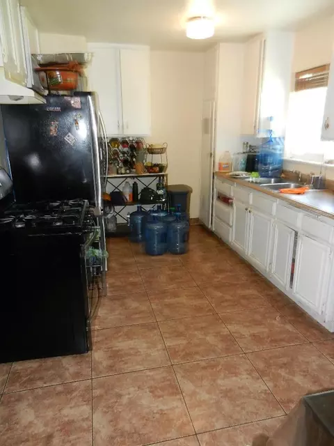 82129 Crest Ave, Indio, CA 92201 photo 5