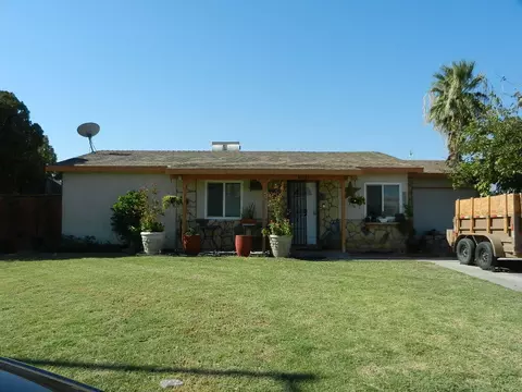 82129 Crest Ave, Indio, CA 92201 photo 2