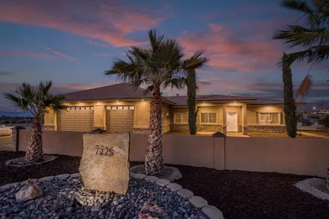 7225 Adobe Rd, Twentynine Palms, CA 92277