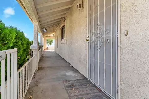 68480 Hacienda Ave, Desert Hot Springs, CA 92240