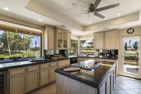 302 Serena Dr, Palm Desert, CA 92260