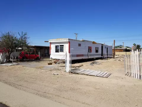 2160 3rd St, Bombay Beach, CA 92257 photo 4