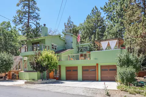 368 Vista Ave, Sugarloaf, CA 92386
