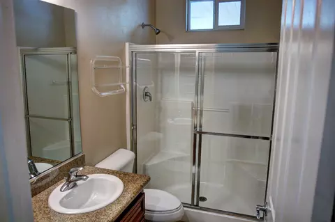 Bath - 48638 Barrymore St, Indio, CA 92201 photo 3 of 3
