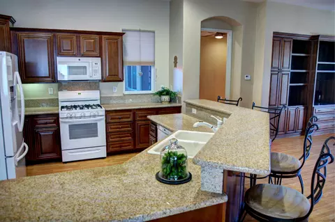 Kitchen - 48638 Barrymore St, Indio, CA 92201 photo 2 of 6