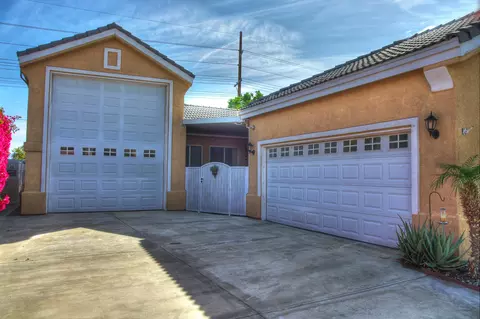 Exterior - 48638 Barrymore St, Indio, CA 92201 photo 6 of 9