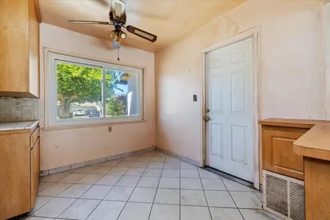Entry Way - 12739 Valley View St, Yucaipa, CA 92399 photo 2 of 2