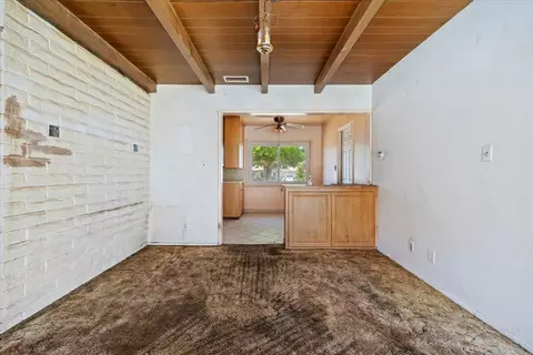 Living - 12739 Valley View St, Yucaipa, CA 92399 photo 7 of 8